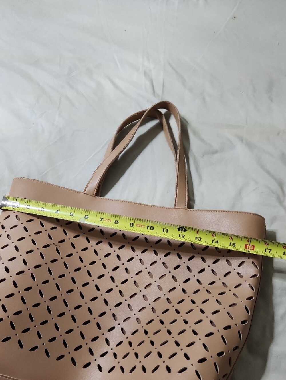 Oscar de la Renta Pale Pink Perforated Tote - Picture 8 of 11